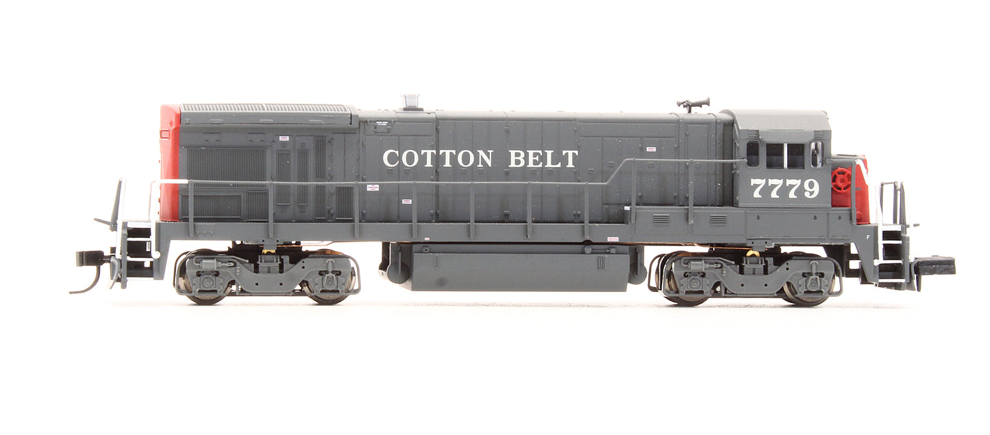 Pre-Owned 49925 B30-7 Diesel Locomotive Cotton Belt - Road #7779