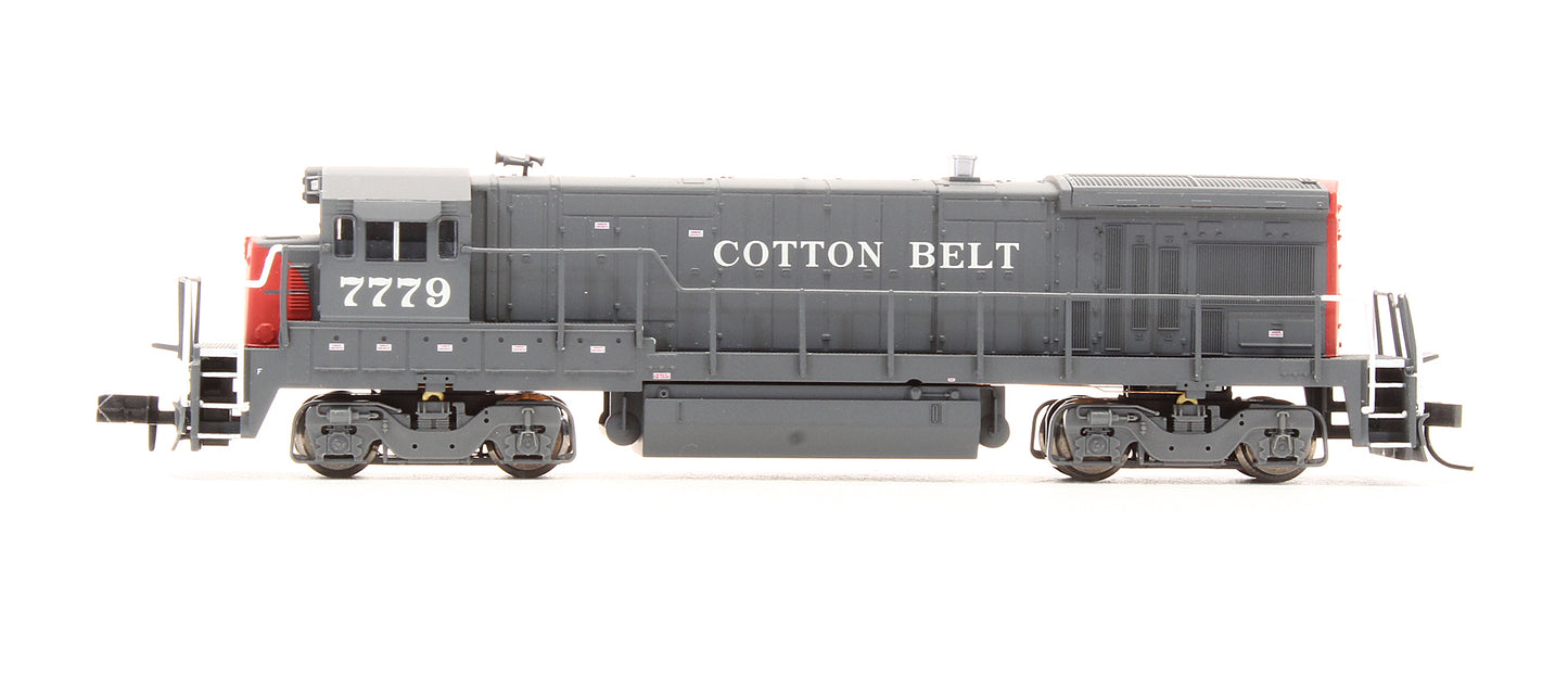 Pre-Owned 49925 B30-7 Diesel Locomotive Cotton Belt - Road #7779