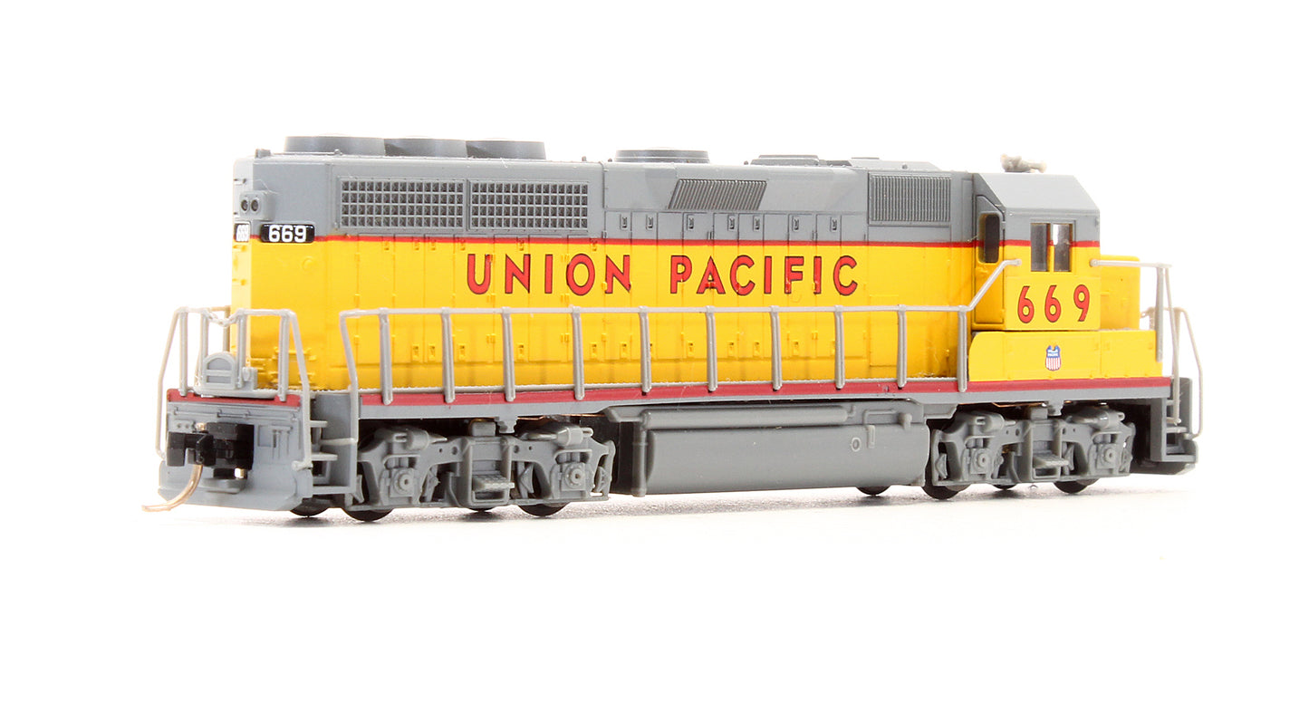 Pre-Owned 48535 GP40 Diesel Locomotive Union Pacific - Road #669