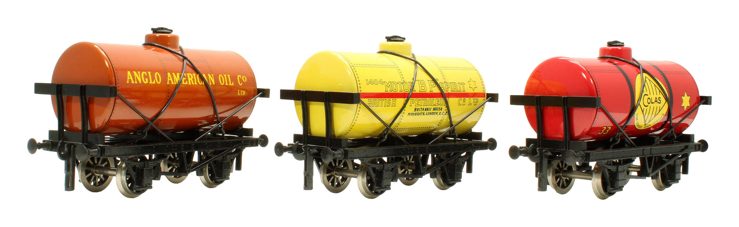 Pre-Owned Set 4 of 3x Mixed Tanker Wagons