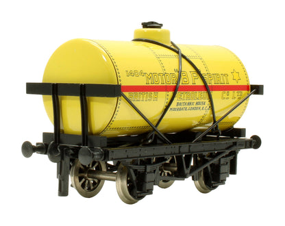 Pre-Owned Set 4 of 3x Mixed Tanker Wagons