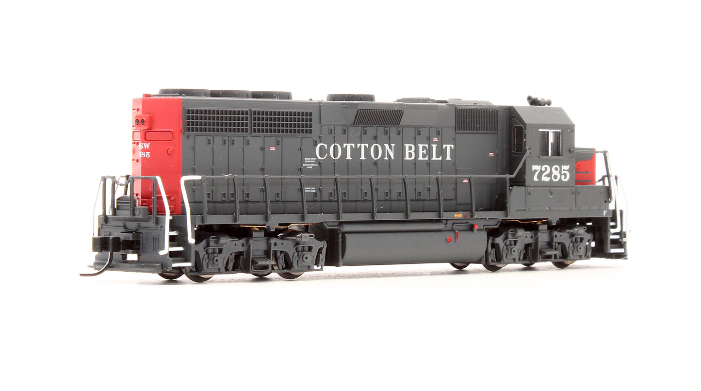 Pre-Owned 53928 GP40 Diesel Locomotive Cotton Belt - Road #7285