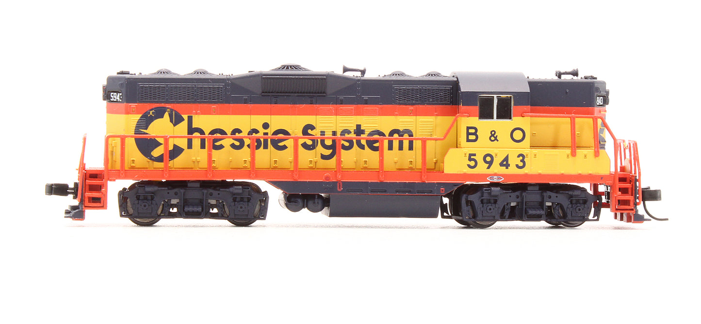 Pre-Owned 40 003 107 GP9 Diesel Locomotive Chessie System (B&O) - Road #5943