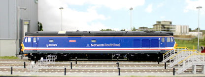 ACC2520 Class 50 BR Revised NSE (Dark Blue with West of England Branding) 'Renown' No.50029 Diesel Locomotive