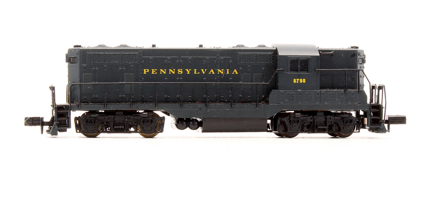 Pre-Owned 48027 GP7 Diesel Locomotive Pennsylvania - Road #8798