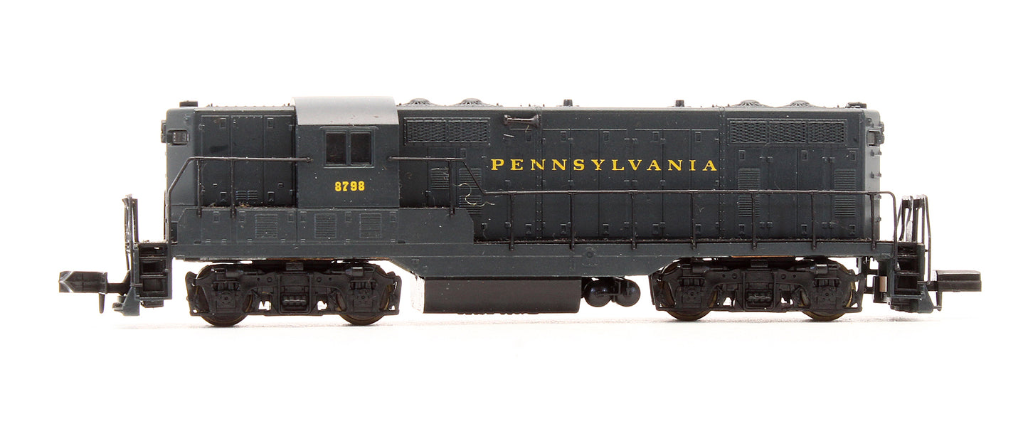 Pre-Owned 48027 GP7 Diesel Locomotive Pennsylvania - Road #8798