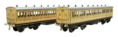 Pre-Owned Set of 2x LNER Teak Coaches (Missing One Coach)