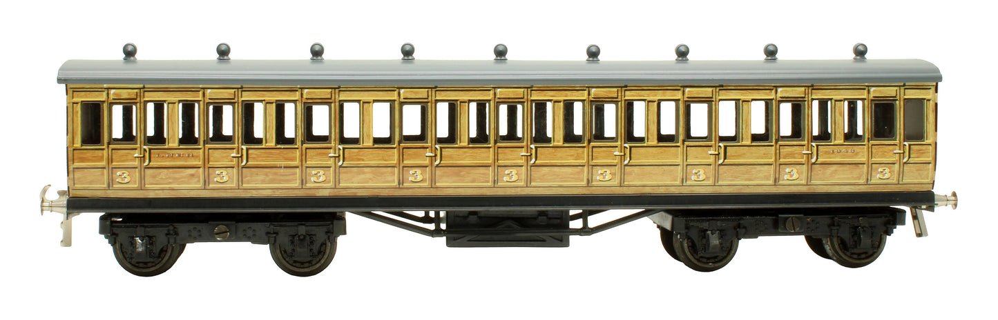 Pre-Owned Set of 2x LNER Teak Coaches (Missing One Coach)