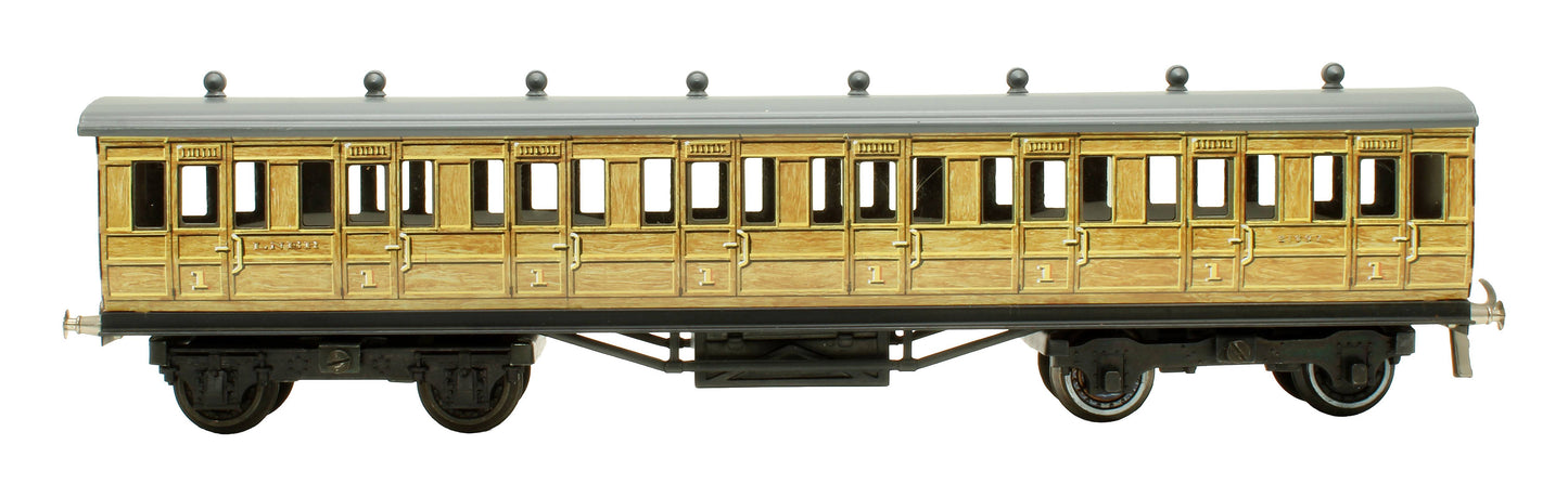 Pre-Owned Set of 2x LNER Teak Coaches (Missing One Coach)