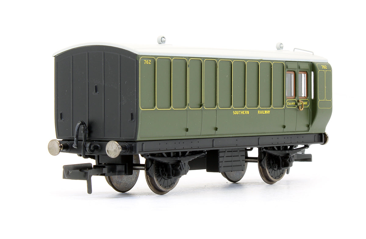 Pre-Owned R40088 SR 4 Wheel Brake Baggage Coach No.762