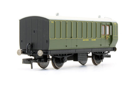 Pre-Owned R40088 SR 4 Wheel Brake Baggage Coach No.762