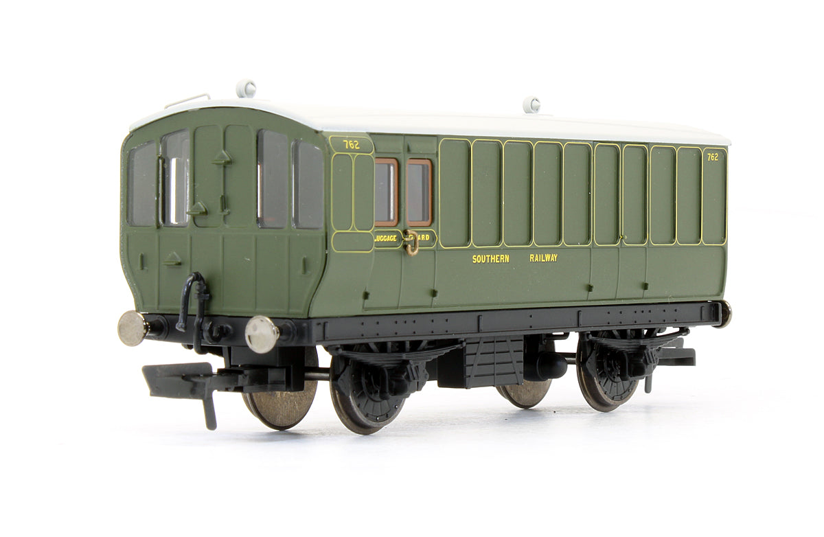 Pre-Owned R40088 SR 4 Wheel Brake Baggage Coach No.762