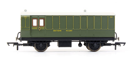 Pre-Owned R40088 SR 4 Wheel Brake Baggage Coach No.762