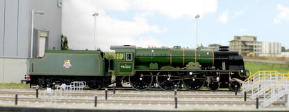 R30500 Class 7P 4-6-0 BR Green Early Emblem 46100 'Royal Scot' (One:One Collection) Steam Locomotive