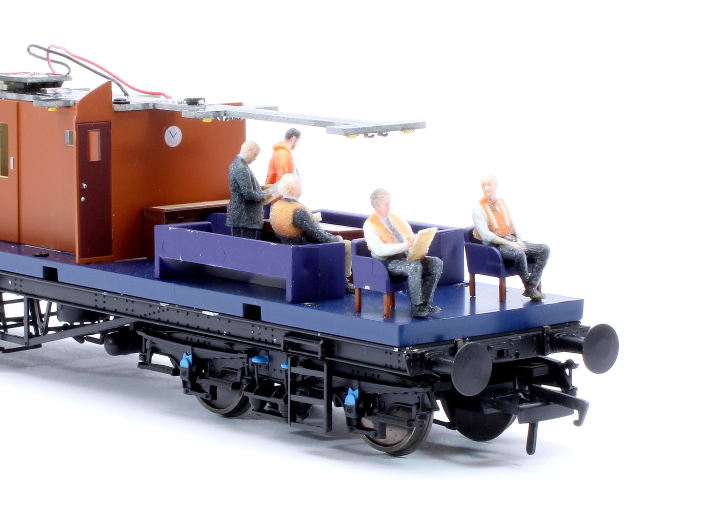 1:76 Scale Exclusive Black Label BR Q13 Inspection Saloon Engineers - Full Colour 3D Print