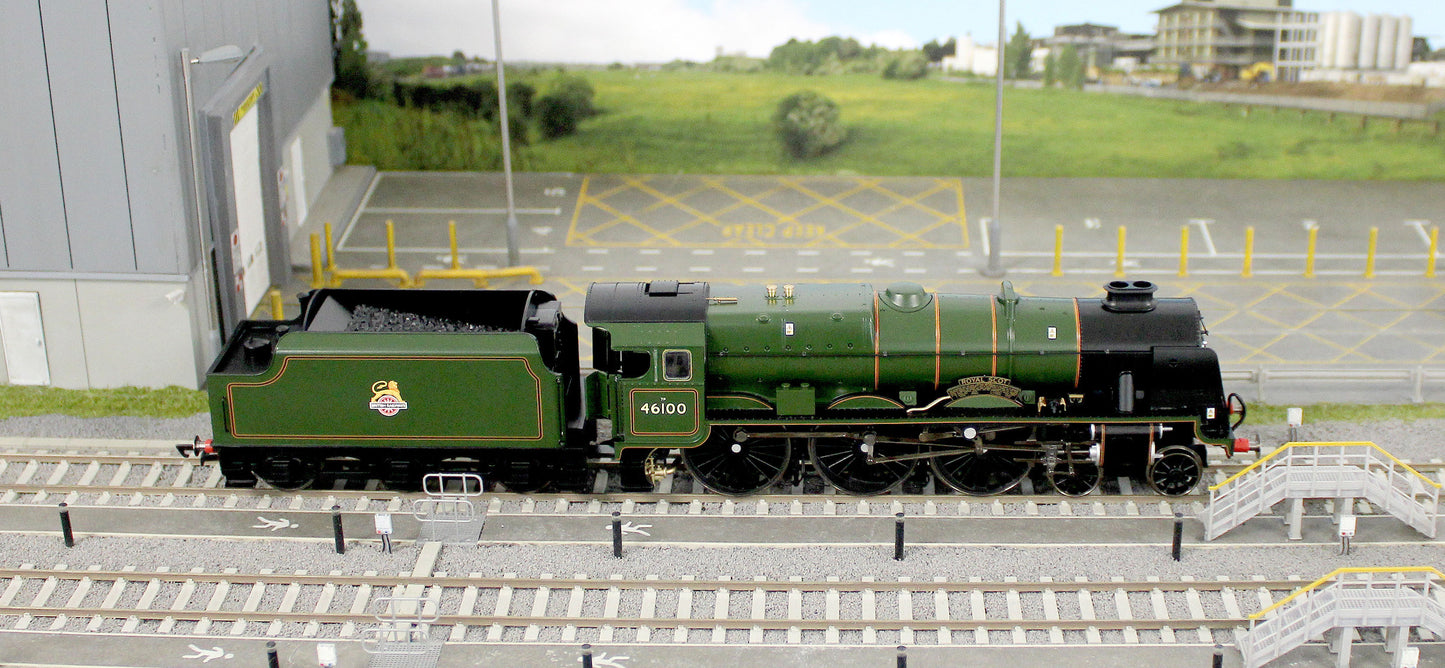 R30500 Class 7P 4-6-0 BR Green Early Emblem 46100 'Royal Scot' (One:One Collection) Steam Locomotive