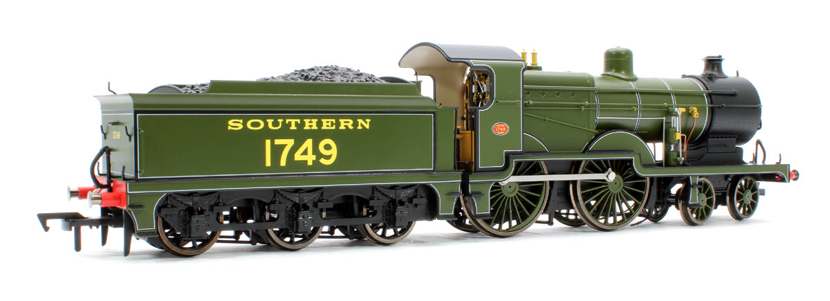 SECR Maunsell D1 Class Southern SR Maunsell Olive Green 4-4-0 Steam Locomotive No.1749