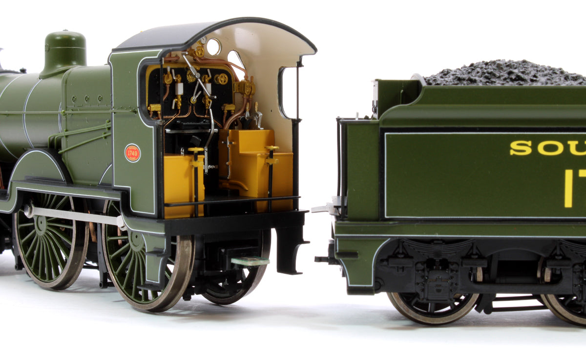 SECR Maunsell D1 Class Southern SR Maunsell Olive Green 4-4-0 Steam Locomotive No.1749