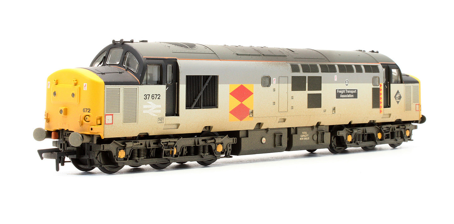 Pre-Owned Class 37/672 'Freight Transport Association' RFD Diesel Locomotive - Weathered - Limited Edition