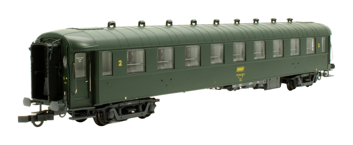 Pre-Owned MW40 204 SNCF 1st Class Coach '50 87 29-47 587-3'