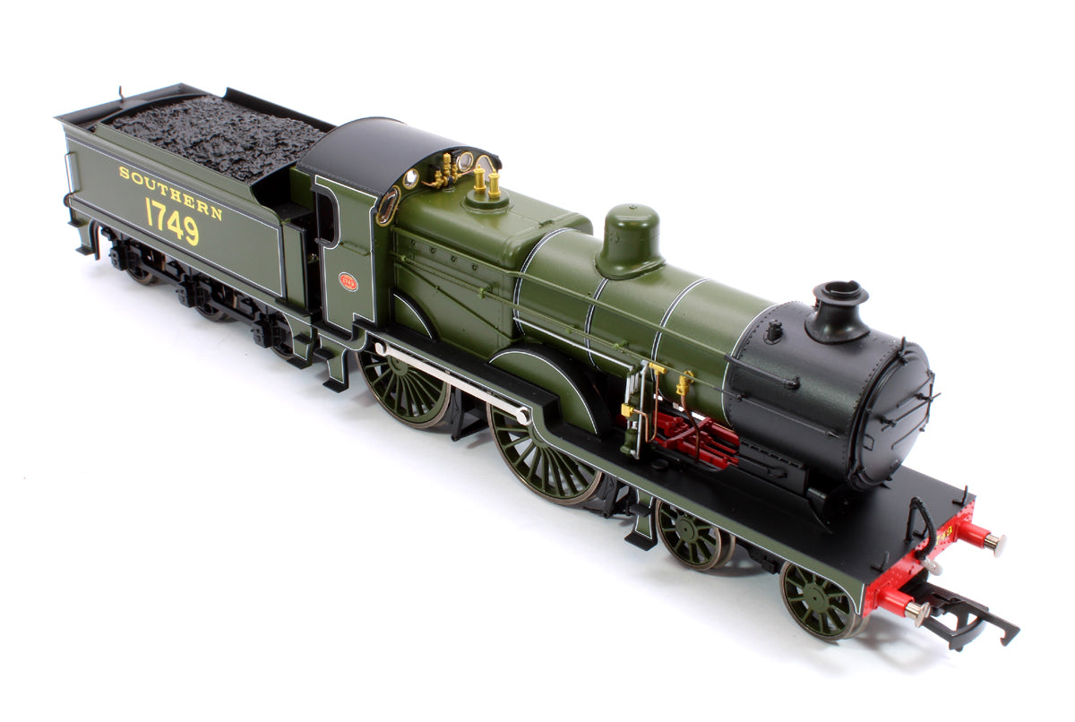 SECR Maunsell D1 Class Southern SR Maunsell Olive Green 4-4-0 Steam Locomotive No.1749