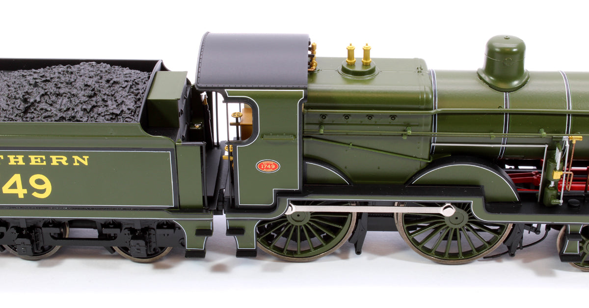 SECR Maunsell D1 Class Southern SR Maunsell Olive Green 4-4-0 Steam Locomotive No.1749