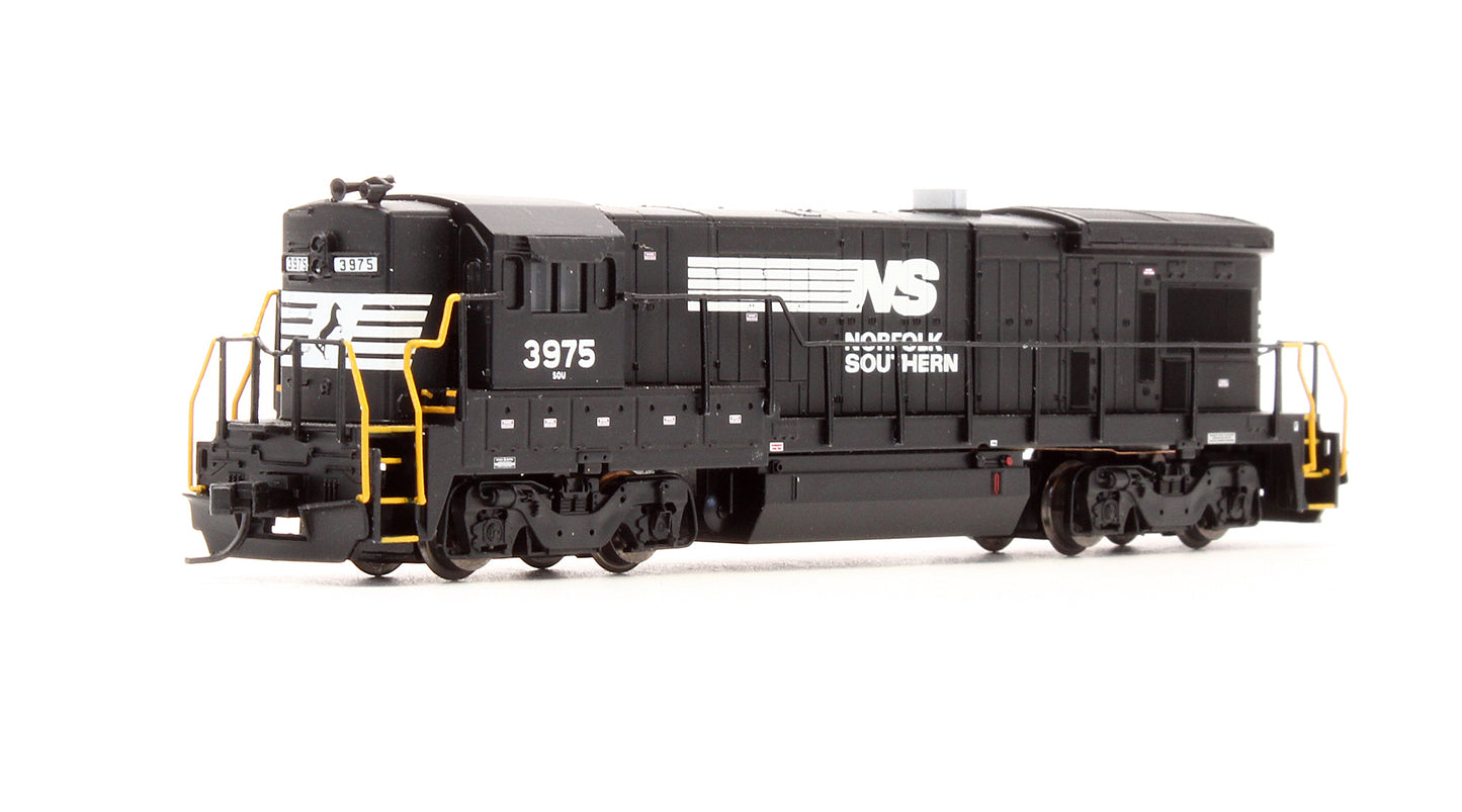 Pre-Owned 40 002 384 B23-7 Diesel Locomotive Norfolk Southern - Road #3975