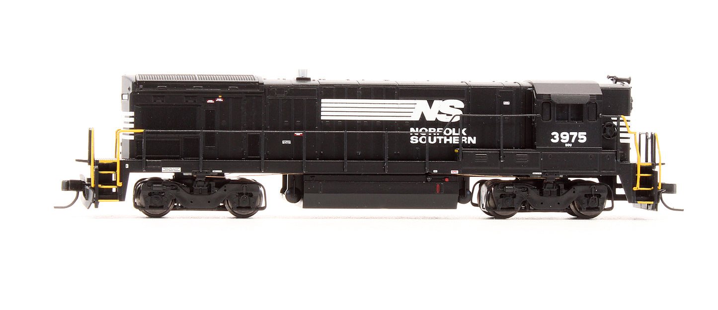Pre-Owned 40 002 384 B23-7 Diesel Locomotive Norfolk Southern - Road #3975