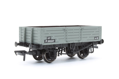 Pre-Owned 5 Plank Wooden Floor BR Grey No.P252247