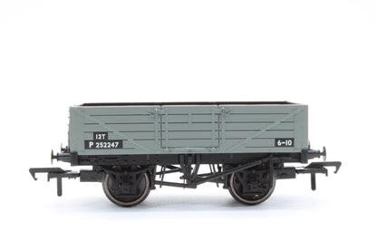 Pre-Owned 5 Plank Wooden Floor BR Grey No.P252247