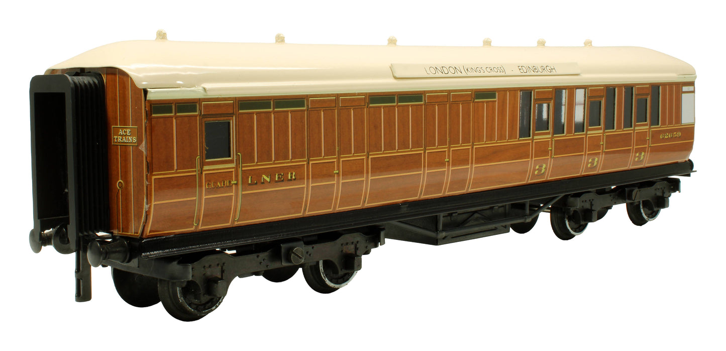 Pre-Owned LNER Teak Brake Coach '62659'