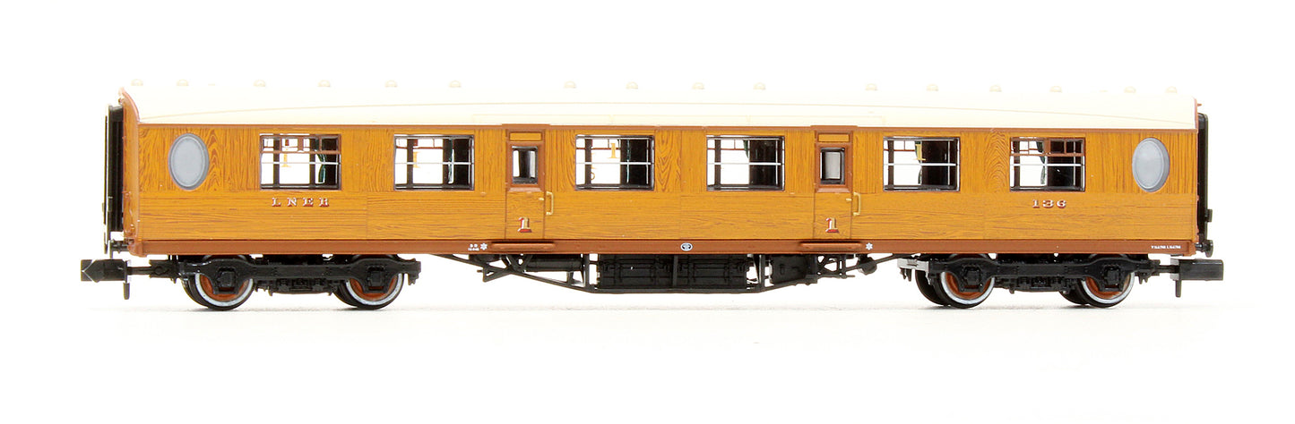 Pre-Owned LNER Thompson First Corridor Coach LNER Teak Effect No.136