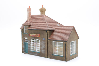 Pre-Owned Hornby Skaledale 'Andrew James' Butchers