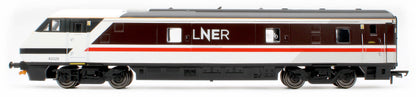 R40504 Mk4 DVT Driving Van Trailer LNER 82225