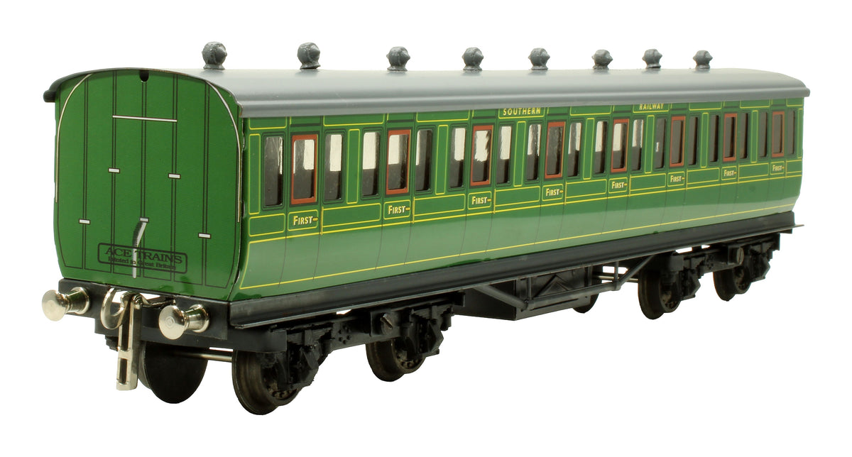 Pre-Owned Set of 3x SR 1st / 3rd Class Coaches