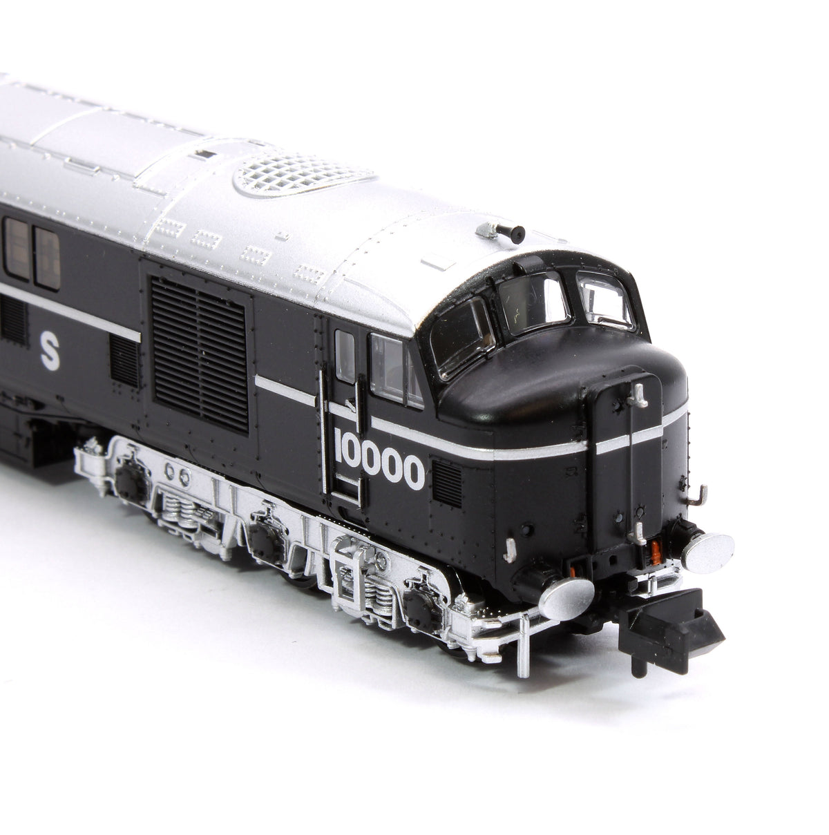 Pre-Owned 372-910 LMS 10000 LMS Black & Silver Diesel Locomotive
