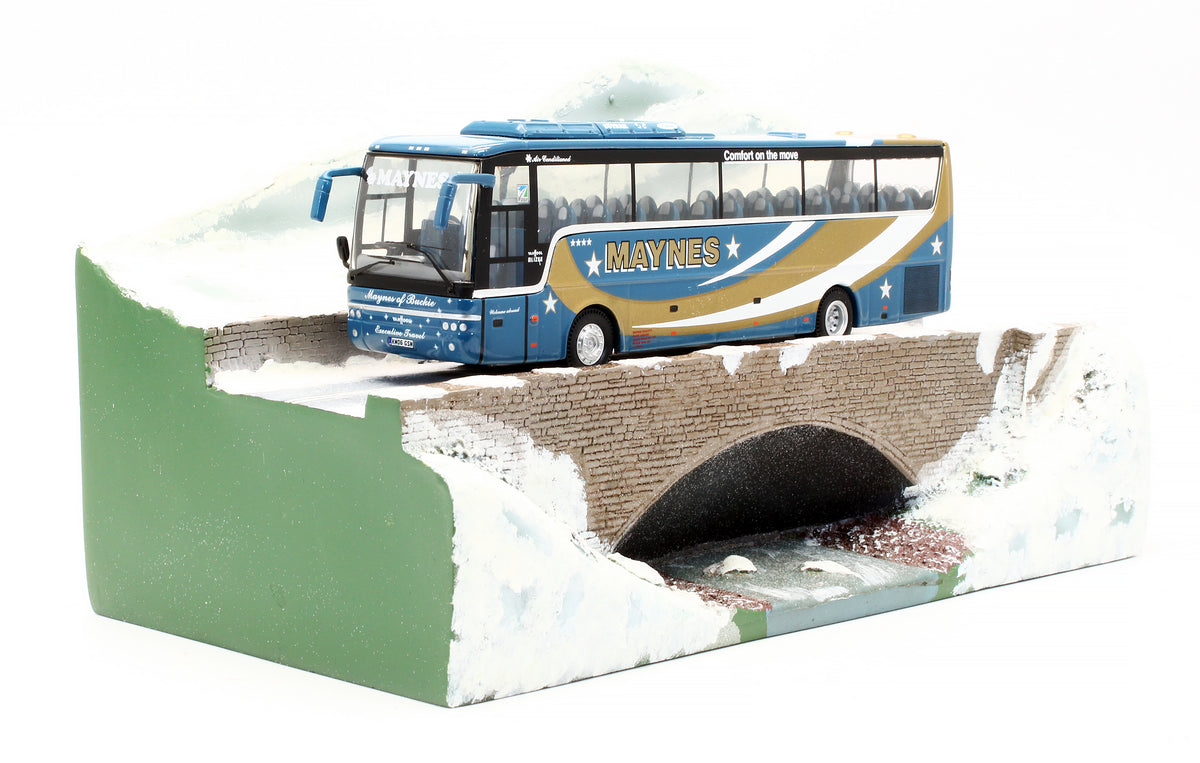 Pre-Owned OM45908 Van Hool T9 And Cold Cast Diorama Maynes Of Buckie