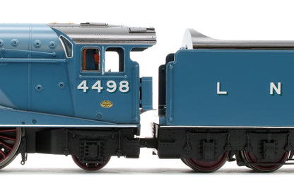 R30555 LNER Class A4 Sir Nigel Gresley (with figure Limited Edition) The Great Railway Engineers Collection Steam Locomotive