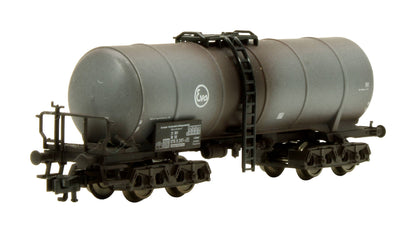 Pre-Owned 84 1969 2-10-0 Class 52 German Federal Railway 052 913-1 Pre-War Steam Locomotive Tanker Train Set