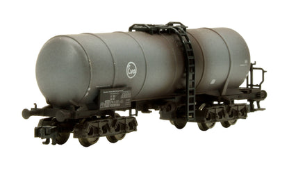 Pre-Owned 84 1969 2-10-0 Class 52 German Federal Railway 052 913-1 Pre-War Steam Locomotive Tanker Train Set