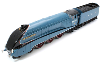 R30555 LNER Class A4 Sir Nigel Gresley (with figure Limited Edition) The Great Railway Engineers Collection Steam Locomotive