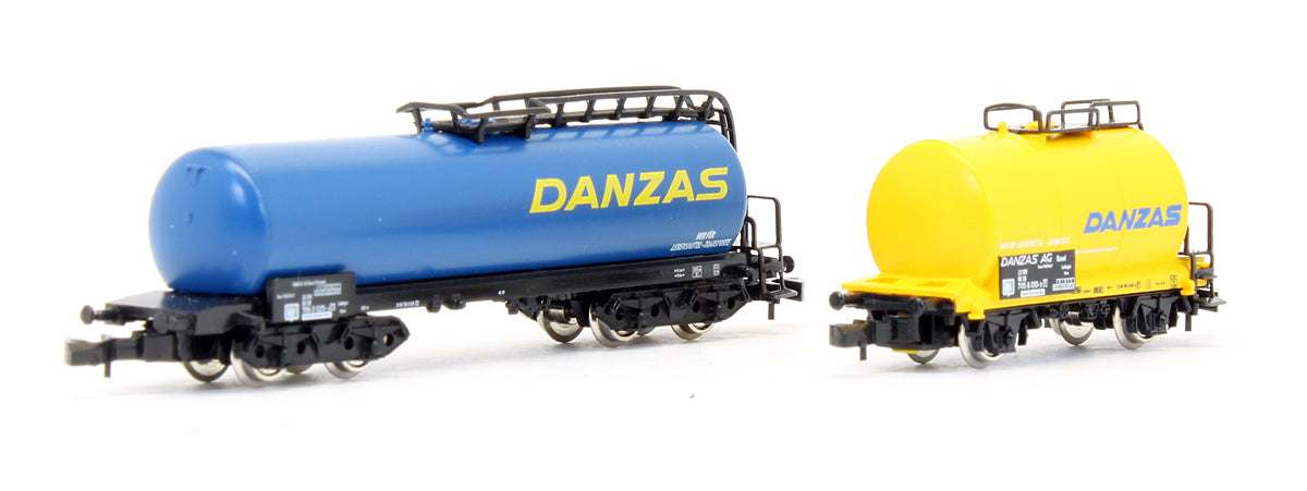 Pre-Owned Set Of 4 'Danzas' Wagons & Truck