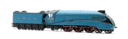 TT3043M Class A4 4-6-2 LNER Sir Nigel Gresley No.4498 Steam Locomotive