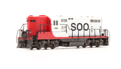 Pre-Owned 48034 GP7 Diesel Locomotive Soo Line - Road #382 - Custom Weathered