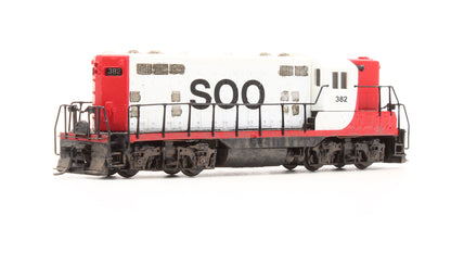 Pre-Owned 48034 GP7 Diesel Locomotive Soo Line - Road #382 - Custom Weathered