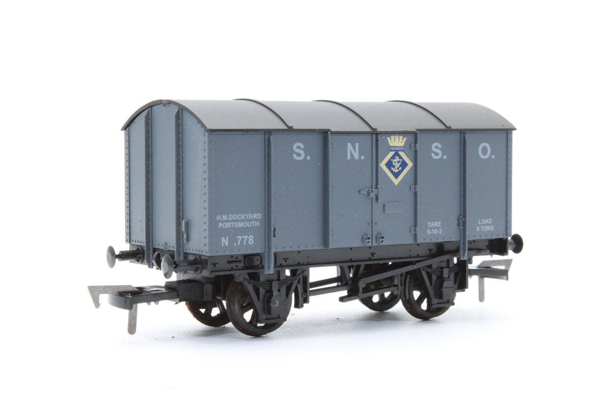 Pre-Owned 'Portsmouth Dockyard S.N.S.O' Gunpowder Van - Limited Edition