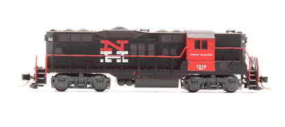 Pre-Owned 48323 GP9 Ph.2 Diesel Locomotive New Haven - Road #1218