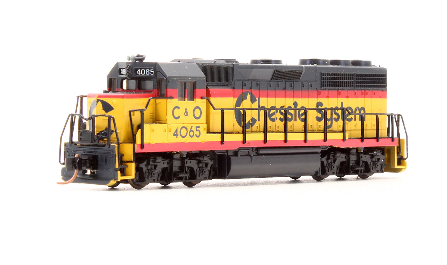 Pre-Owned 48506 GP40 Diesel Locomotive Chessie System (C&O) - Road #4065