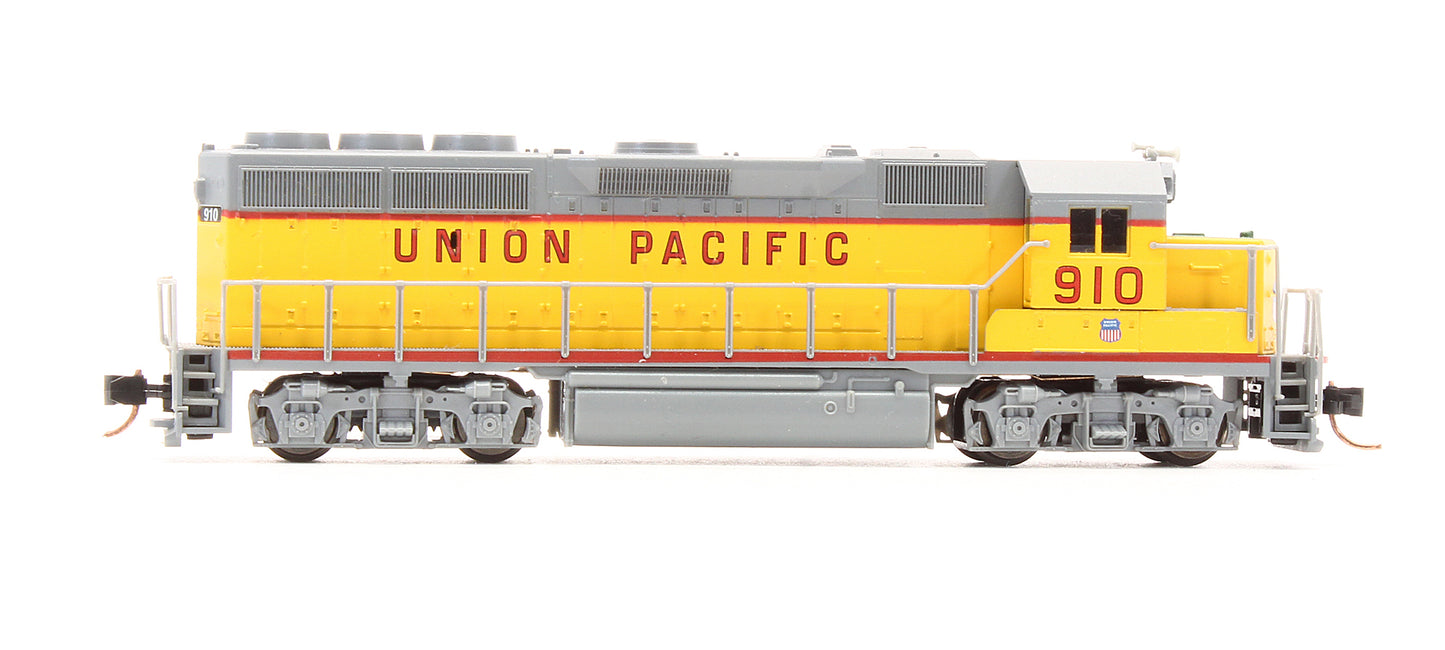 Pre-Owned 48624 GP40-2 Diesel Locomotive Union Pacific - Road #910