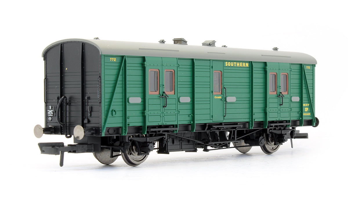 Pre-Owned R4340C SR Maunsell Passenger 'Brake Van C' '772'